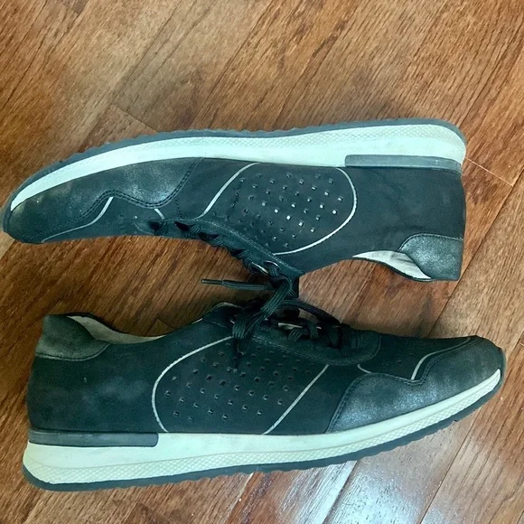 Remonte Soft Leather Sneakers - Picture 6 of 14